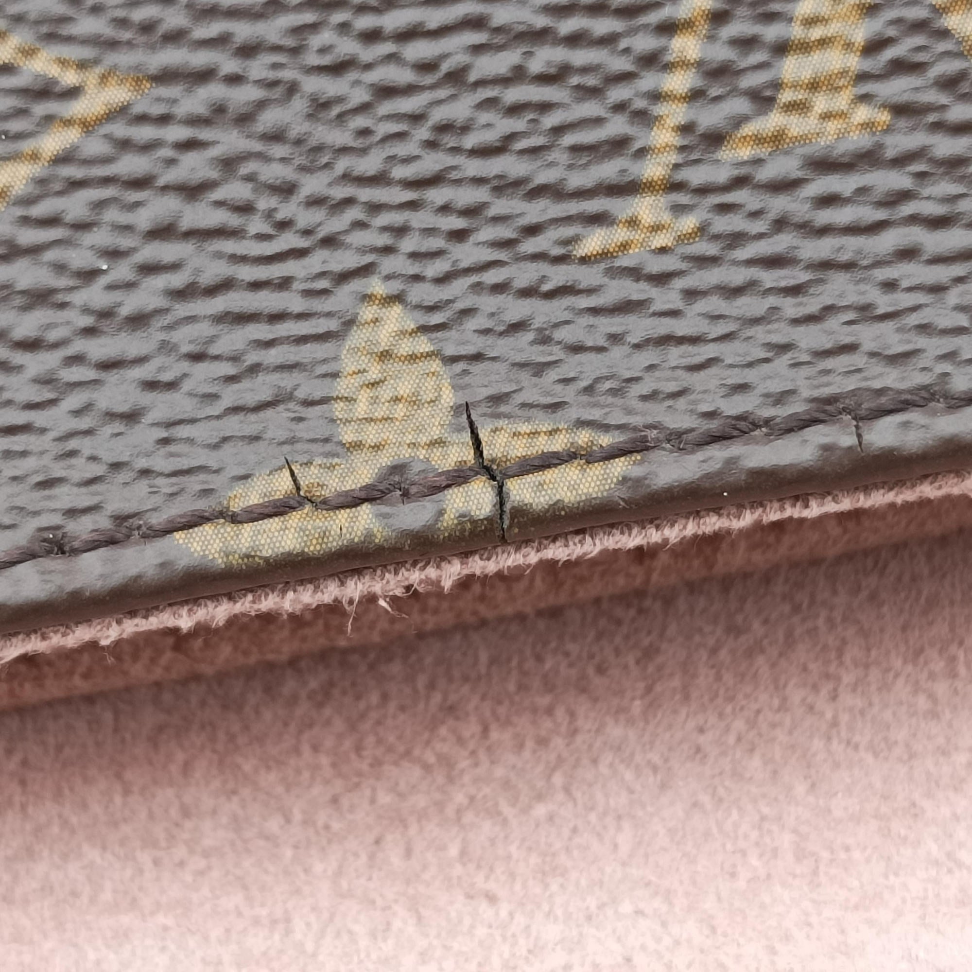Pre-owned Louis Vuitton LOCKY BB Brown×ROSE POUDRE Monogram Canvas×calf leather M44080 shoulderbag | stylenewstar