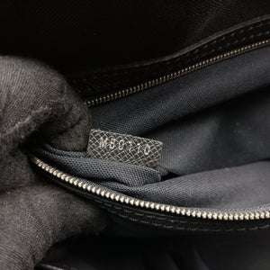 Pre-owned Louis Vuitton IGOR Ardoise Taiga M31172 handbag | stylenewstar