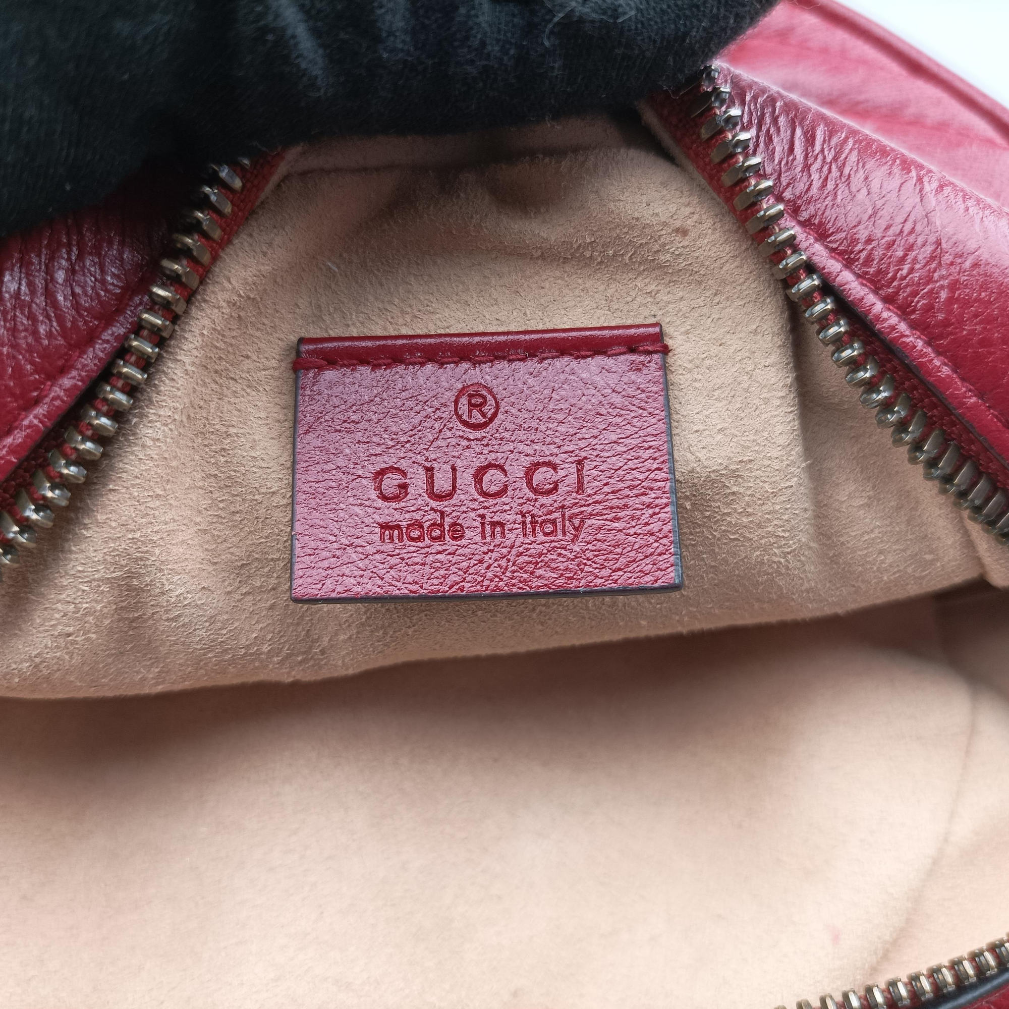 Secondhand Gucci GG Marmont Red Leather 550154 shoulderbag | stylenewstar