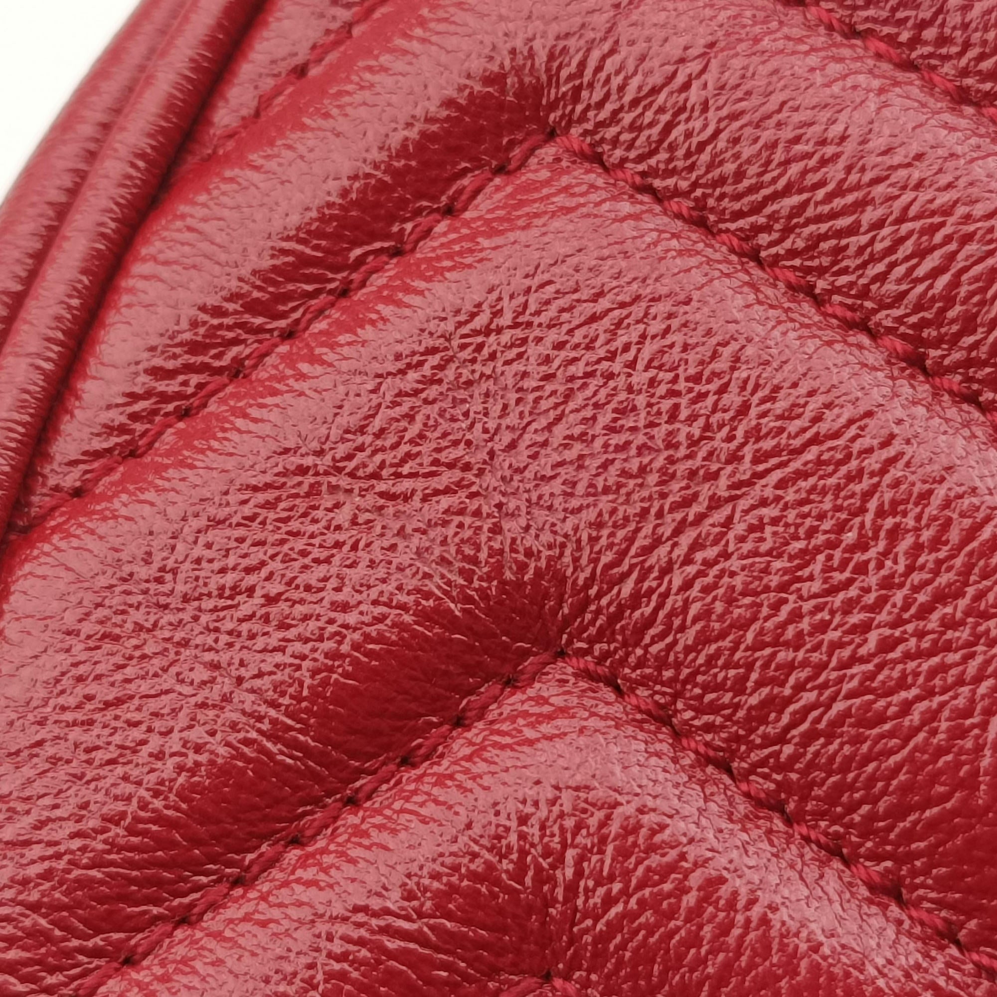 Secondhand Gucci GG Marmont Red Leather 550154 shoulderbag | stylenewstar