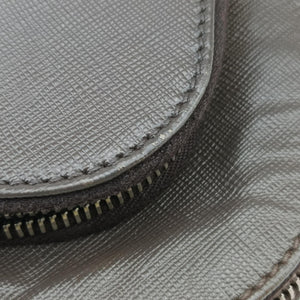 Pre-owned Prada Triangle Logo Plate Grey Saffiano Leather 178589 handbag | stylenewstar
