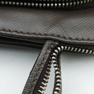 Pre-owned Prada Triangle Logo Plate Grey Saffiano Leather 178589 handbag | stylenewstar