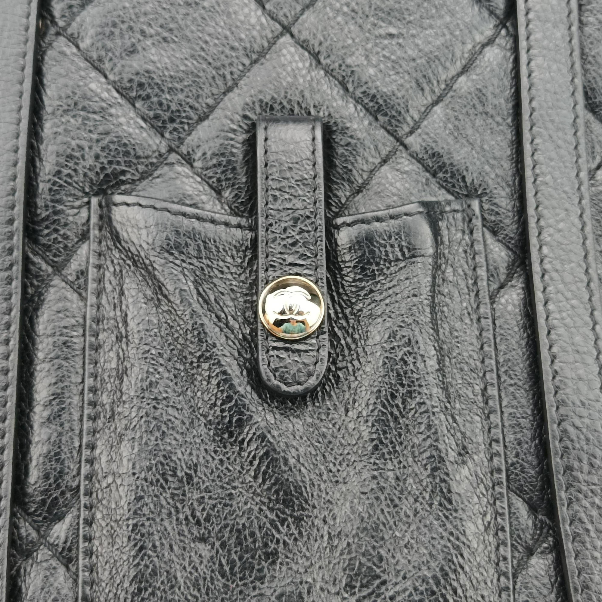 Vintage Chanel Matelasse Black Leather  shoulderbag | stylenewstar