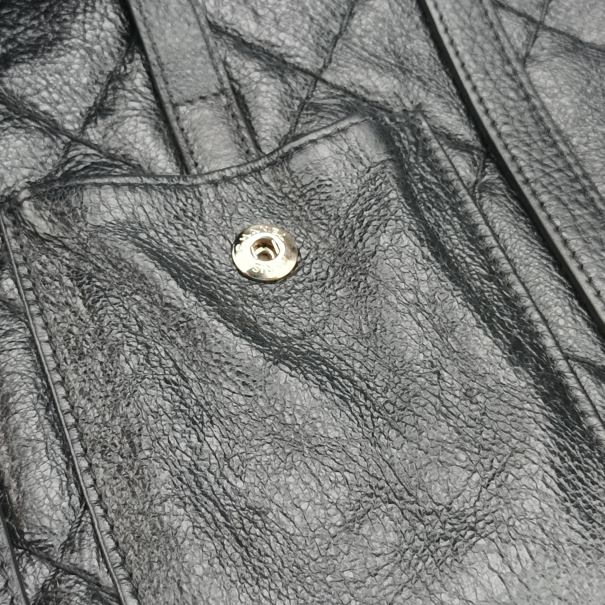 Vintage Chanel Matelasse Black Leather  shoulderbag | stylenewstar