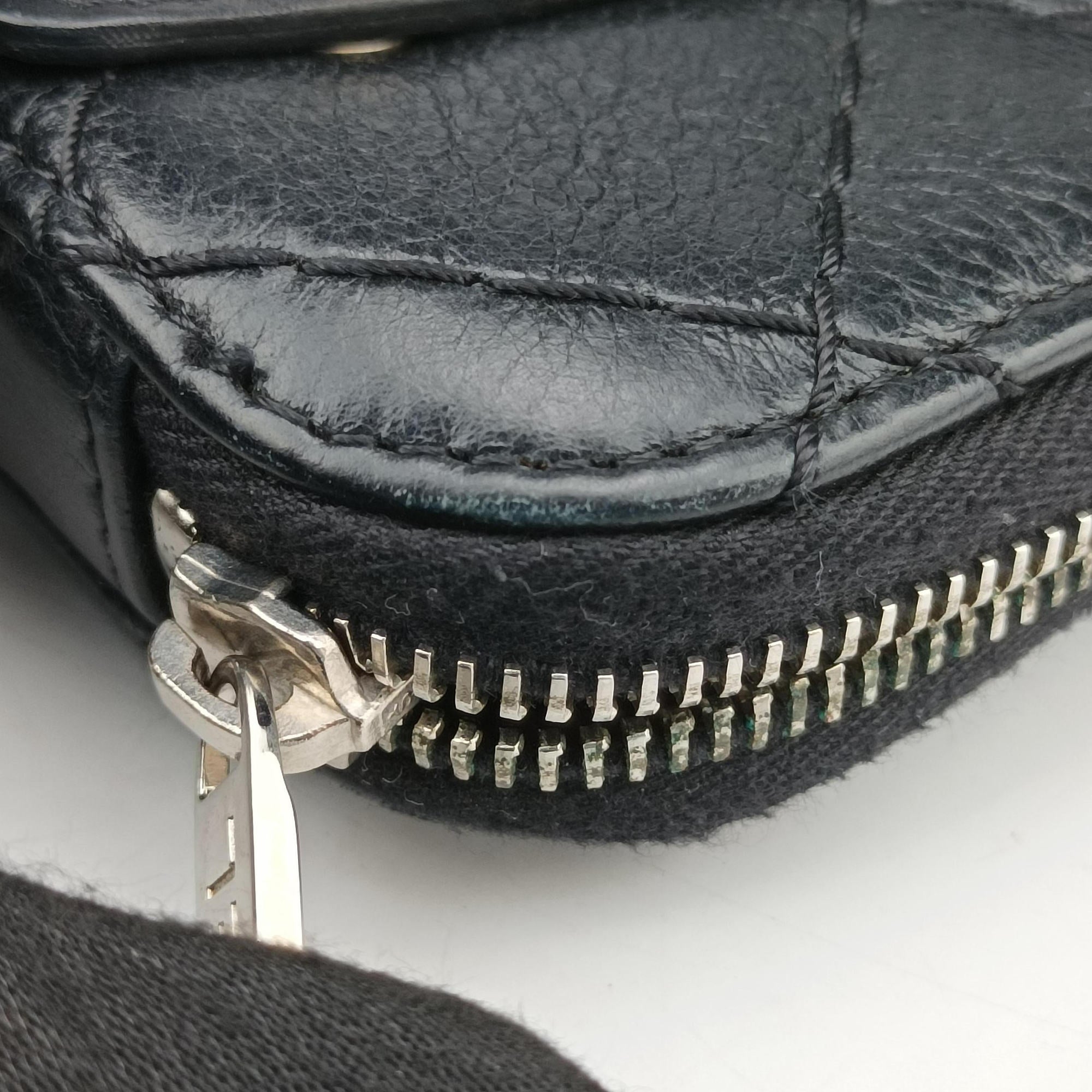 Vintage Chanel Matelasse Black Leather  shoulderbag | stylenewstar