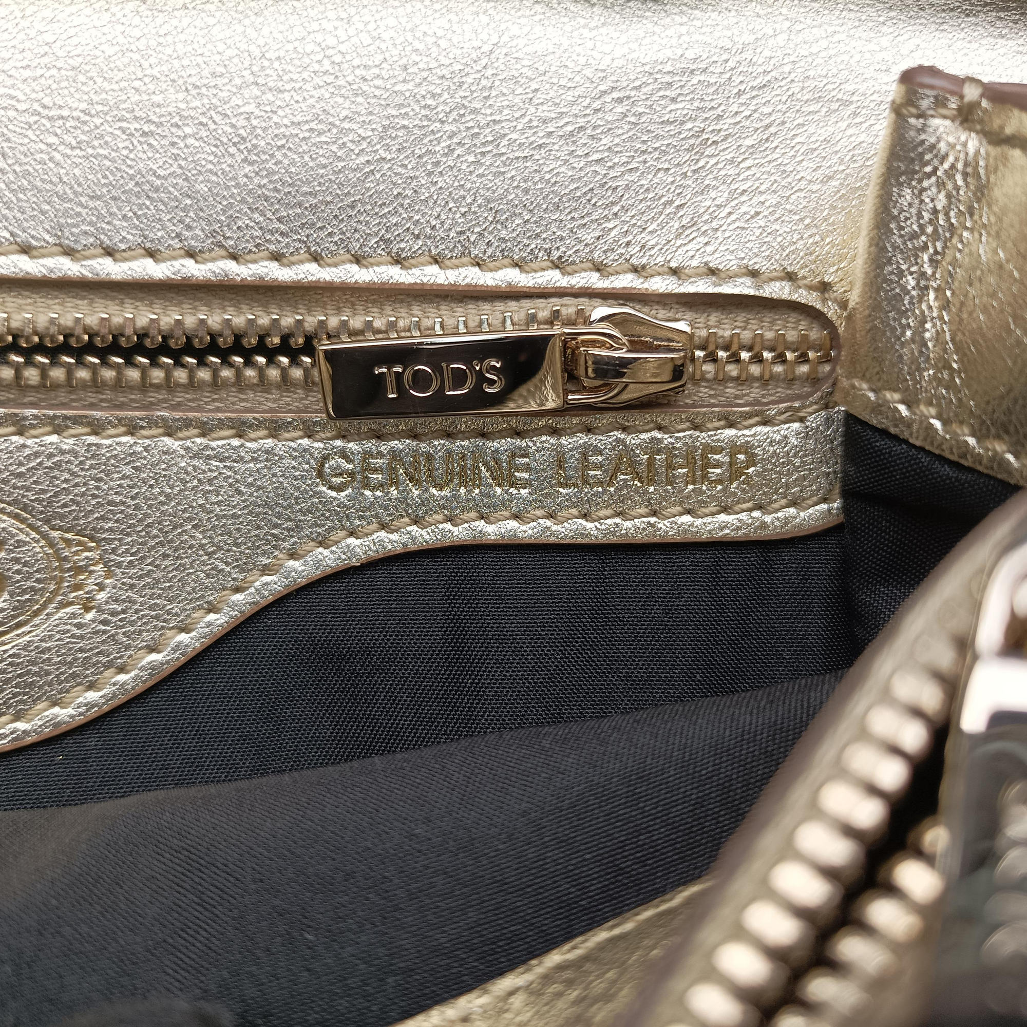 Pre-owned TODS Double T Golden Leather  shoulderbag | stylenewstar