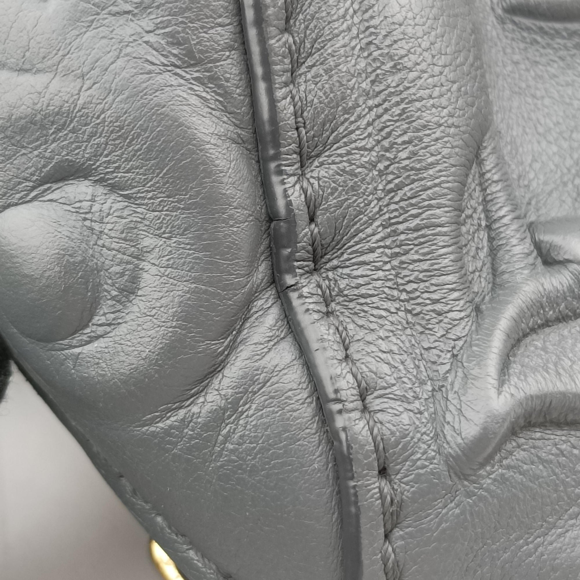 Secondhand Louis Vuitton Versailles Ornament City Keepall Dark Shadow Gray Debossed Monogram M21835 shoulderbag | stylenewstar