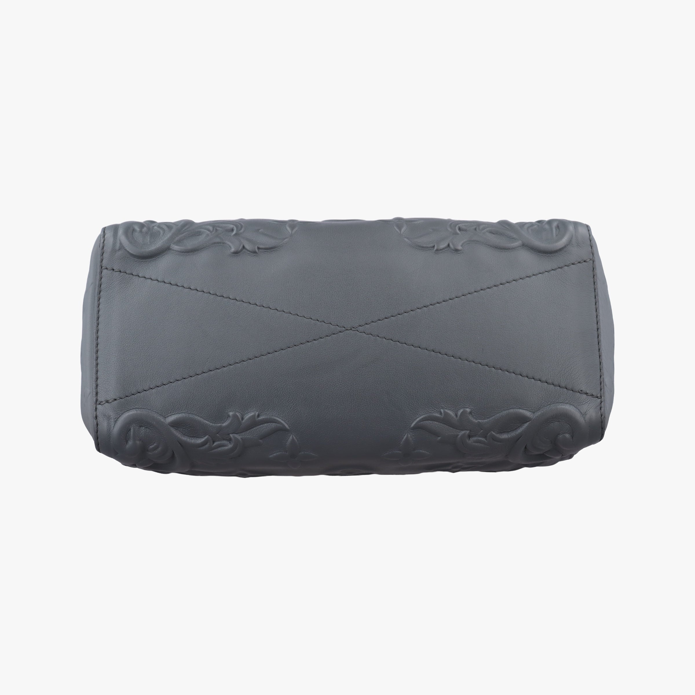 Secondhand Louis Vuitton Versailles Ornament City Keepall Dark Shadow Gray Debossed Monogram M21835 shoulderbag | stylenewstar