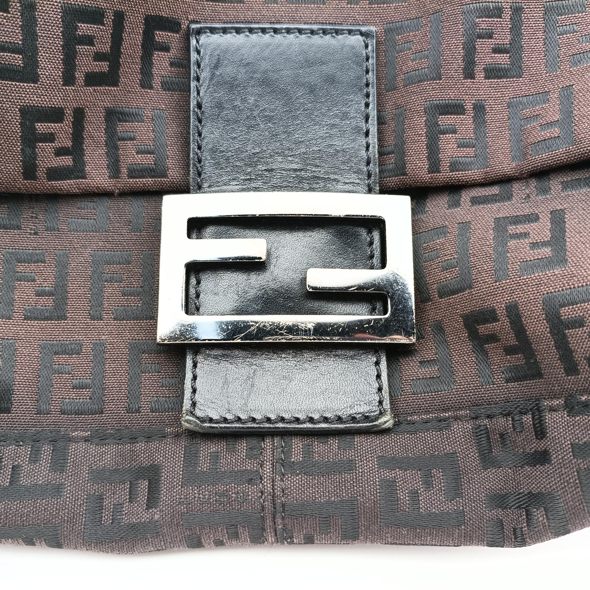 Pre-owned Fendi Baguette Zucchino Brown canvas 8BR001 shoulderbag | stylenewstar