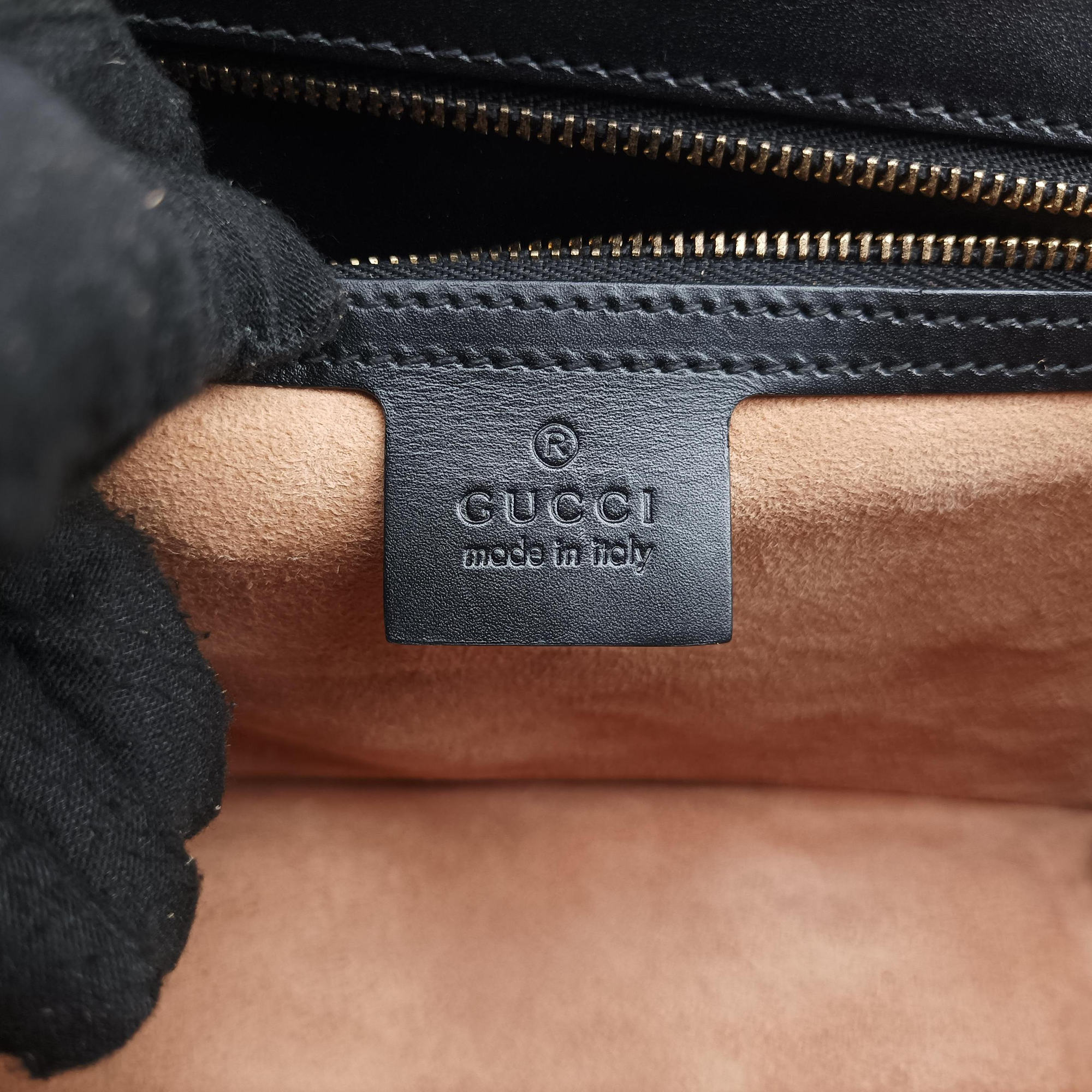 Secondhand Gucci Sylvie Black×green×red Leather 421882 shoulderbag | stylenewstar