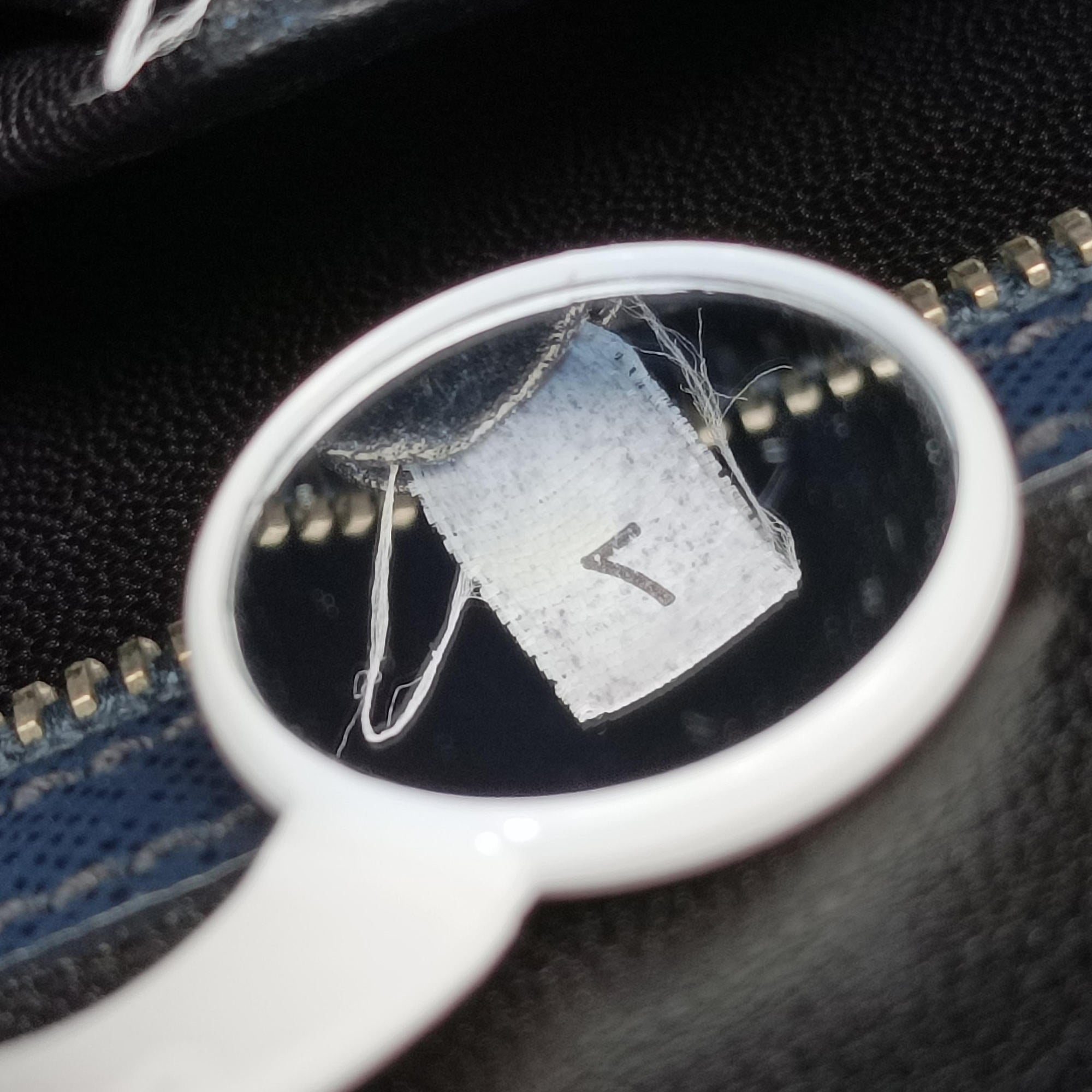Vintage Prada Triangle Logo Plate Navy Saffiano Leather  shoulderbag | stylenewstar