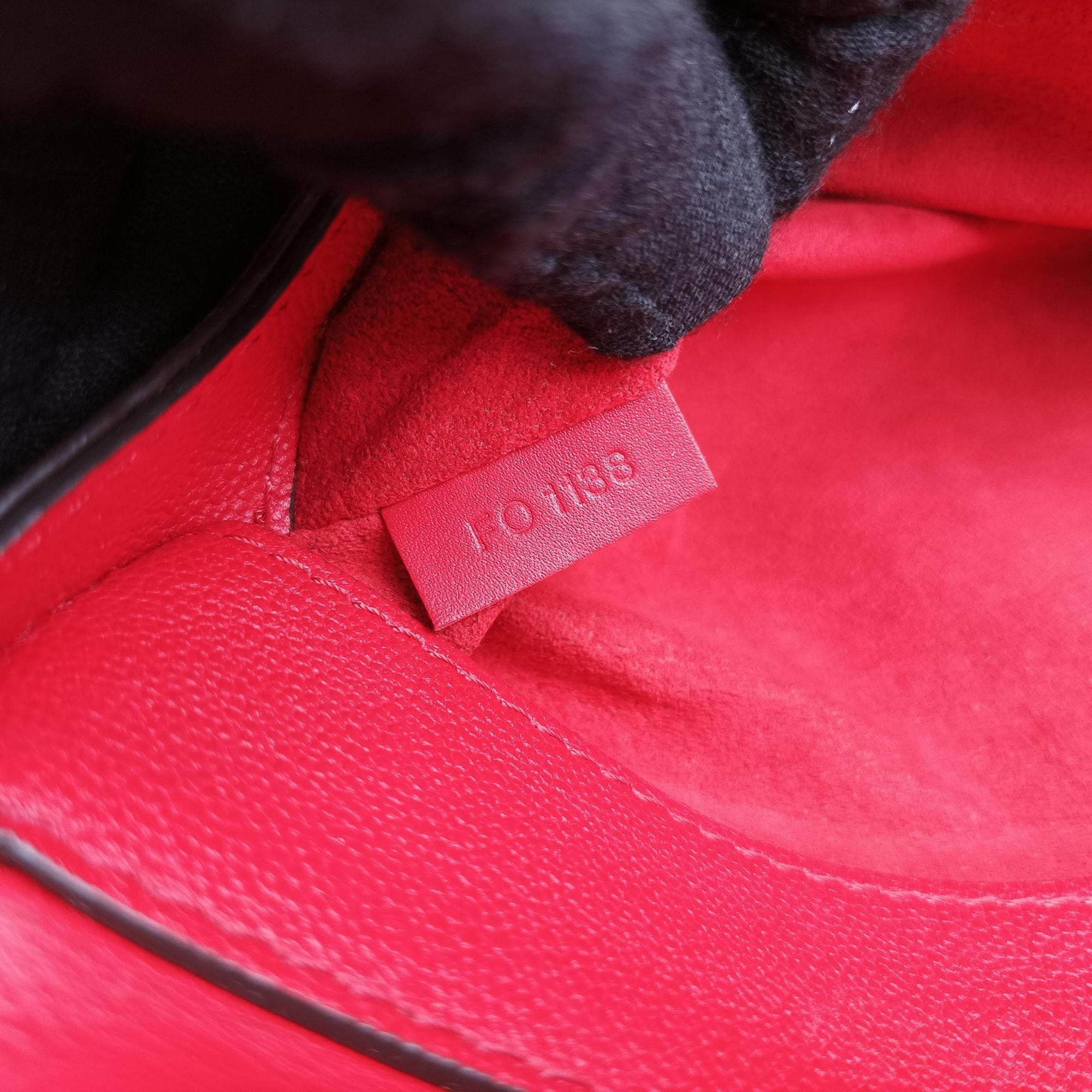 Vintage Louis Vuitton Very Chain Bag Ruby leather M44285 shoulderbag | stylenewstar