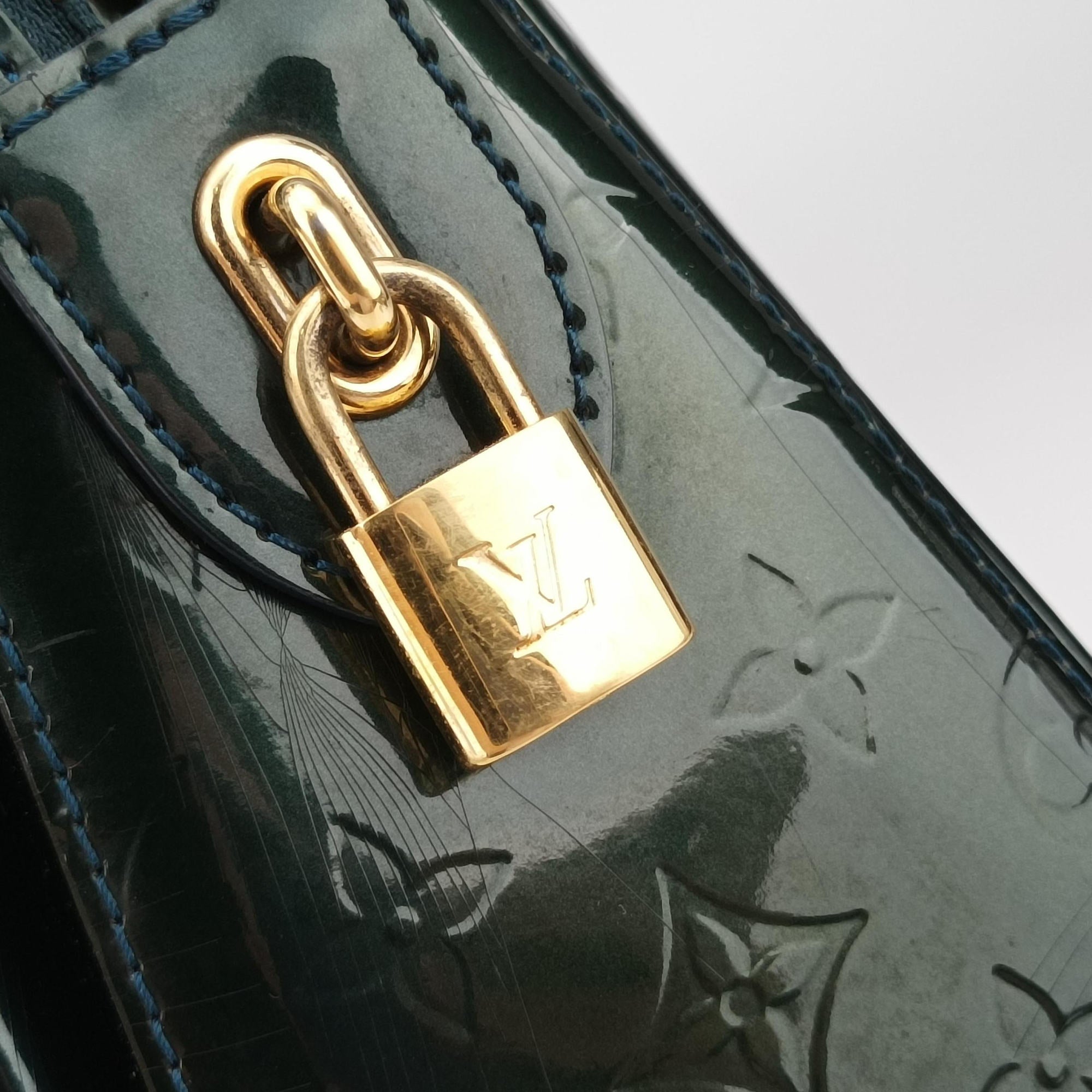 Pre-owned Louis Vuitton MELROSE AVENUE Bleu Nuit Vernis M93756 handbag | stylenewstar
