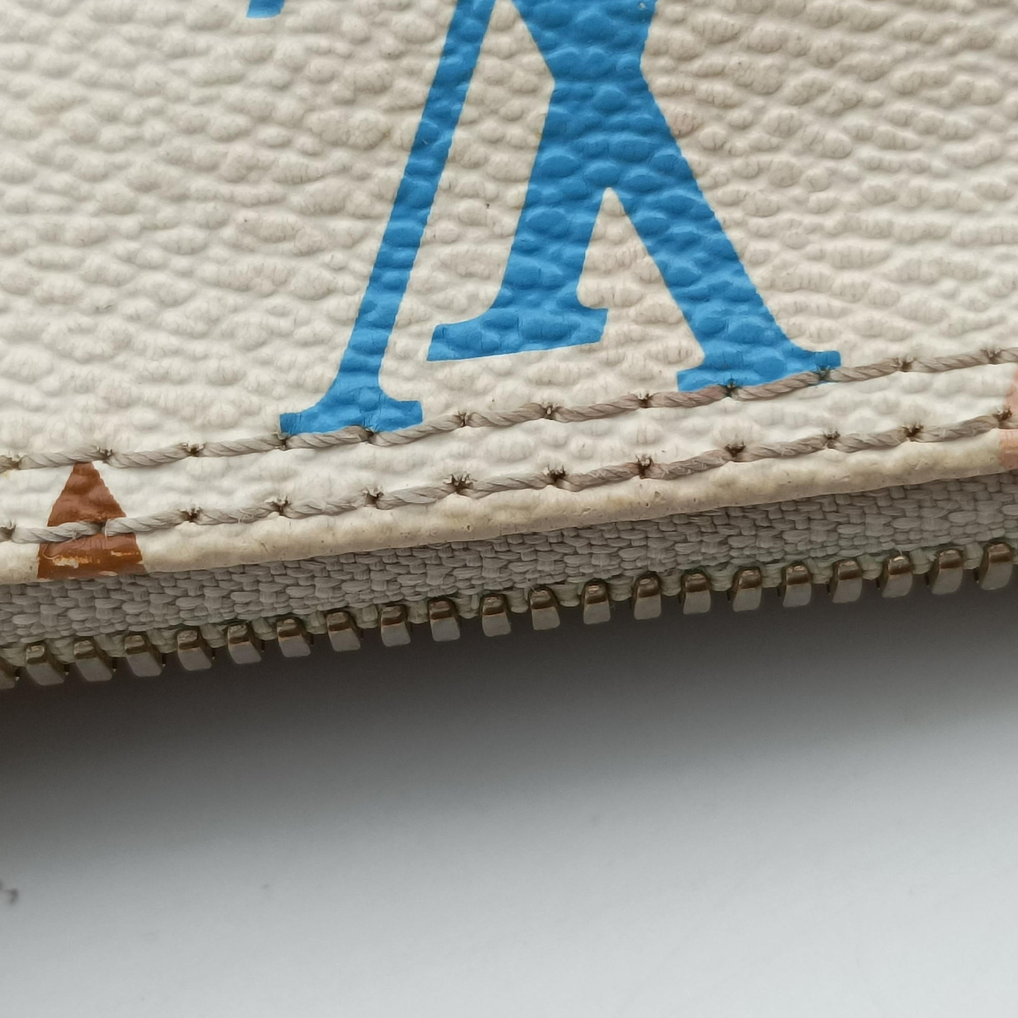 Pre-owned Louis Vuitton Alma PM white Monogram Multicolor M92647 handbag | stylenewstar