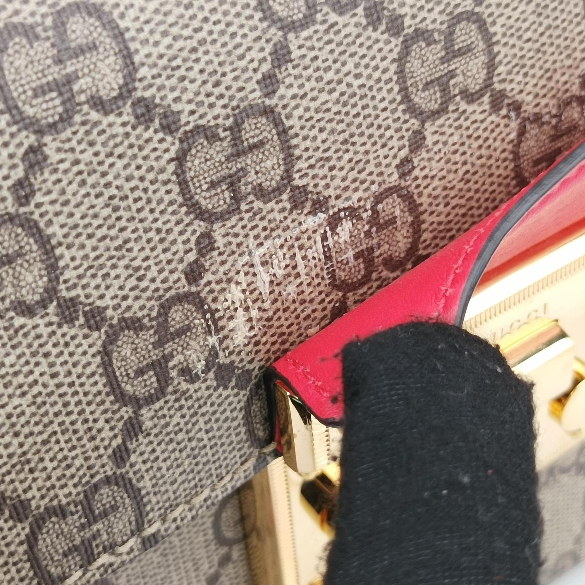 Vintage Gucci GG flora Padlock Bamboo Brown × Red PVC coated canvas×leather 603221 shoulderbag | stylenewstar