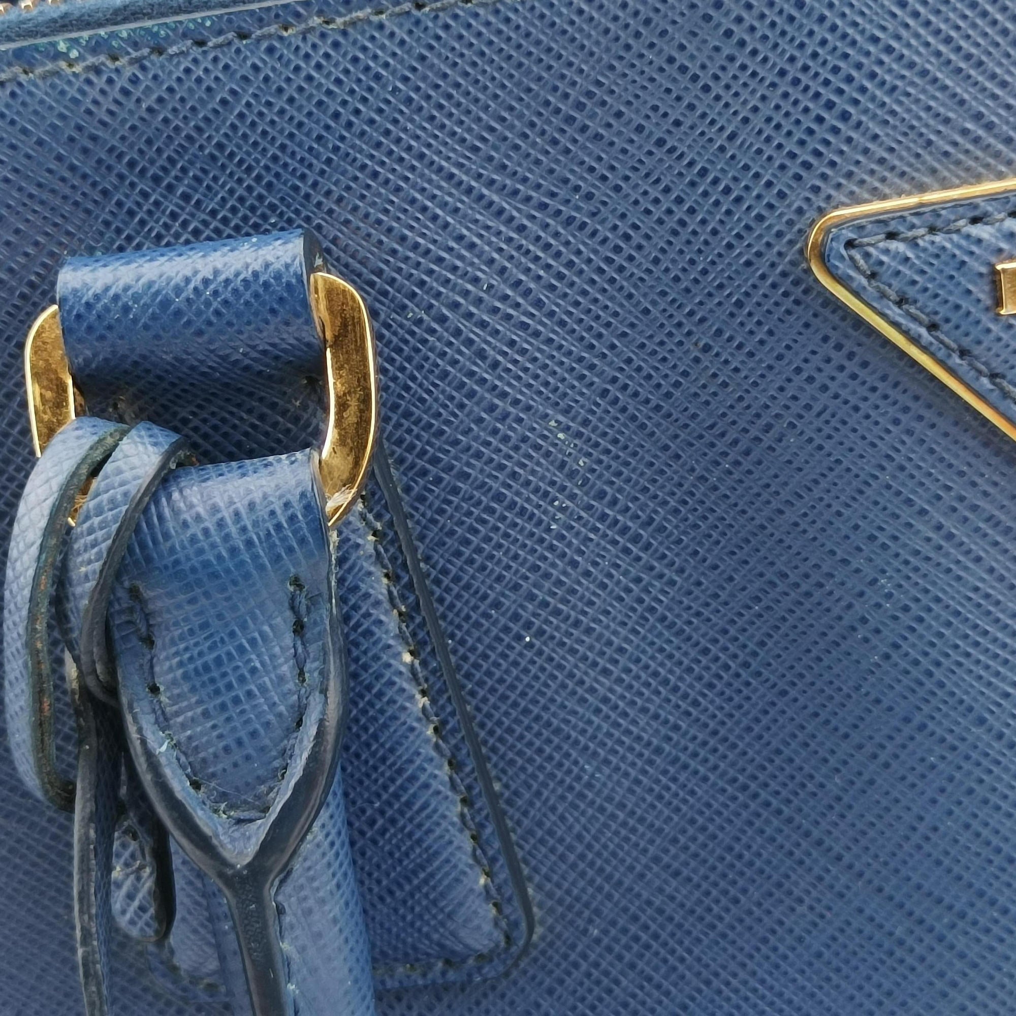 Pre-owned Prada Galleria Blue SAFFIANO Leather BN1786 handbag | stylenewstar