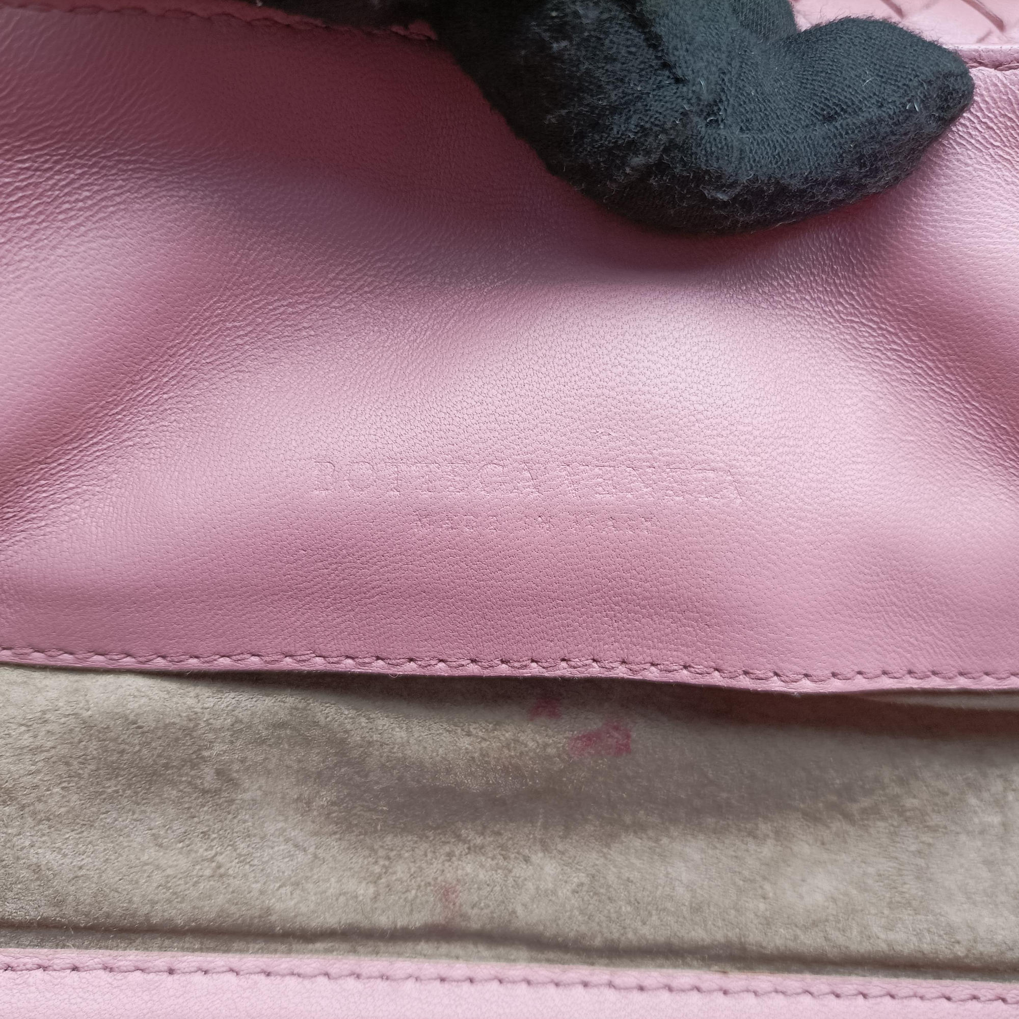 Pre-owned Bottega Veneta Intrecciato Pink lambskin  shoulderbag | stylenewstar