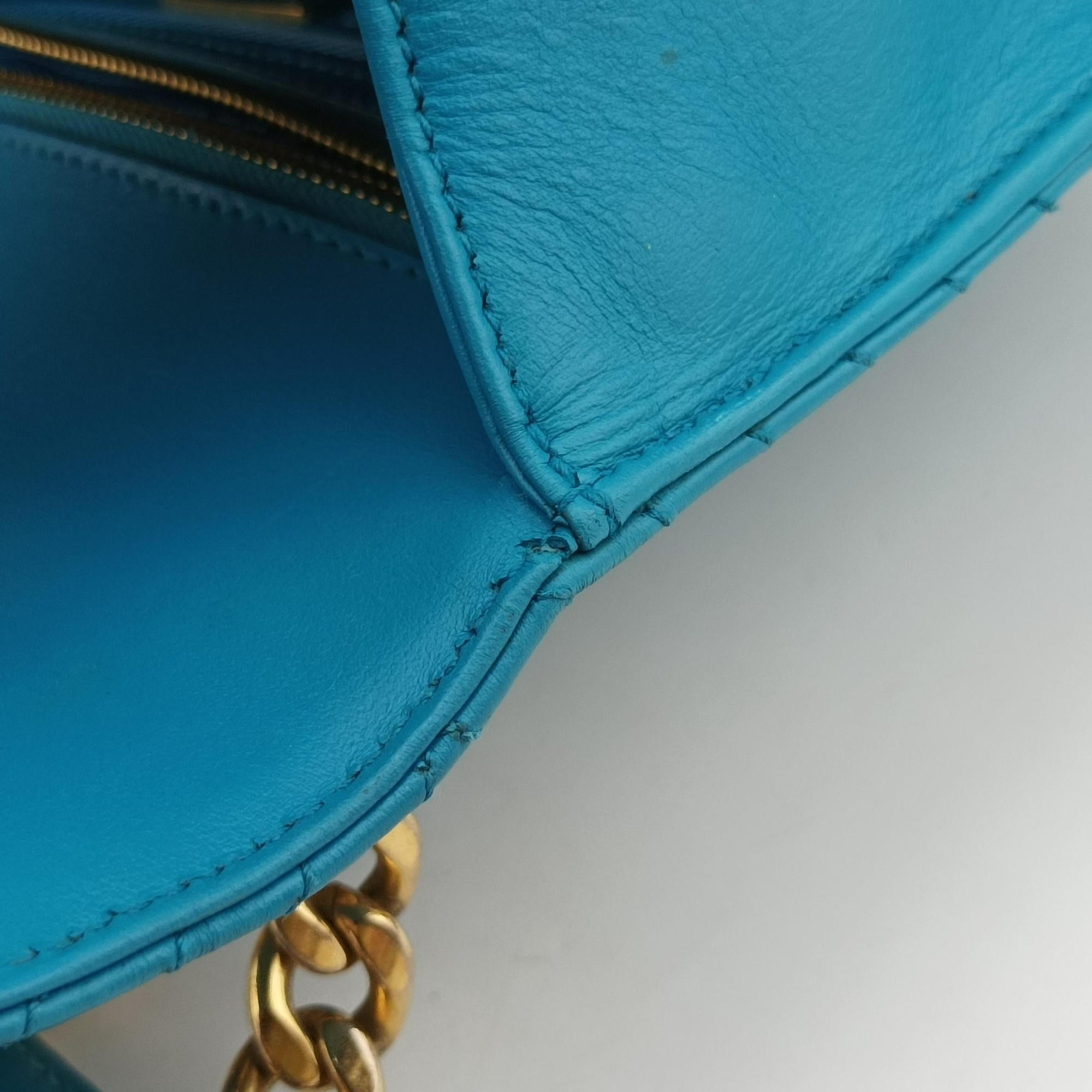 Pre-owned Prada Turn lock Chevron Impunture Autre Cuir Blue Leather  shoulderbag | stylenewstar