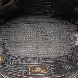Pre-owned Prada Gaufre Green nylon BN1935 shoulderbag | stylenewstar