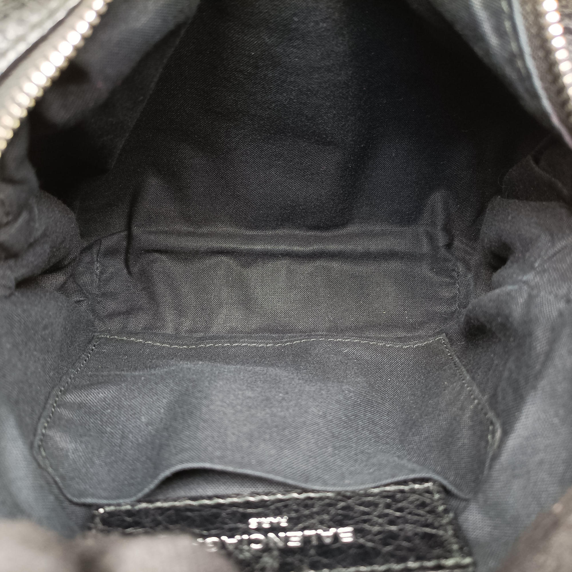 Pre-owned Balenciaga Classic Neo Lift Black Lambskin 341628 bum bag/waist bag | stylenewstar