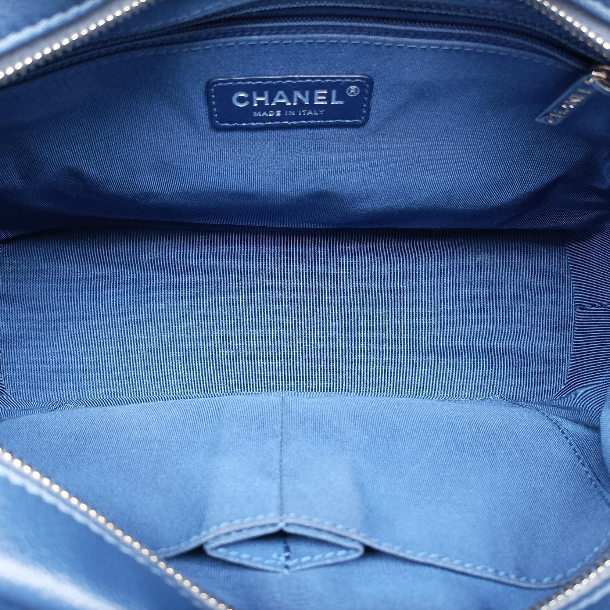Pre-owned Chanel GABRIELLE Blue lambskin A93824 shoulderbag | stylenewstar
