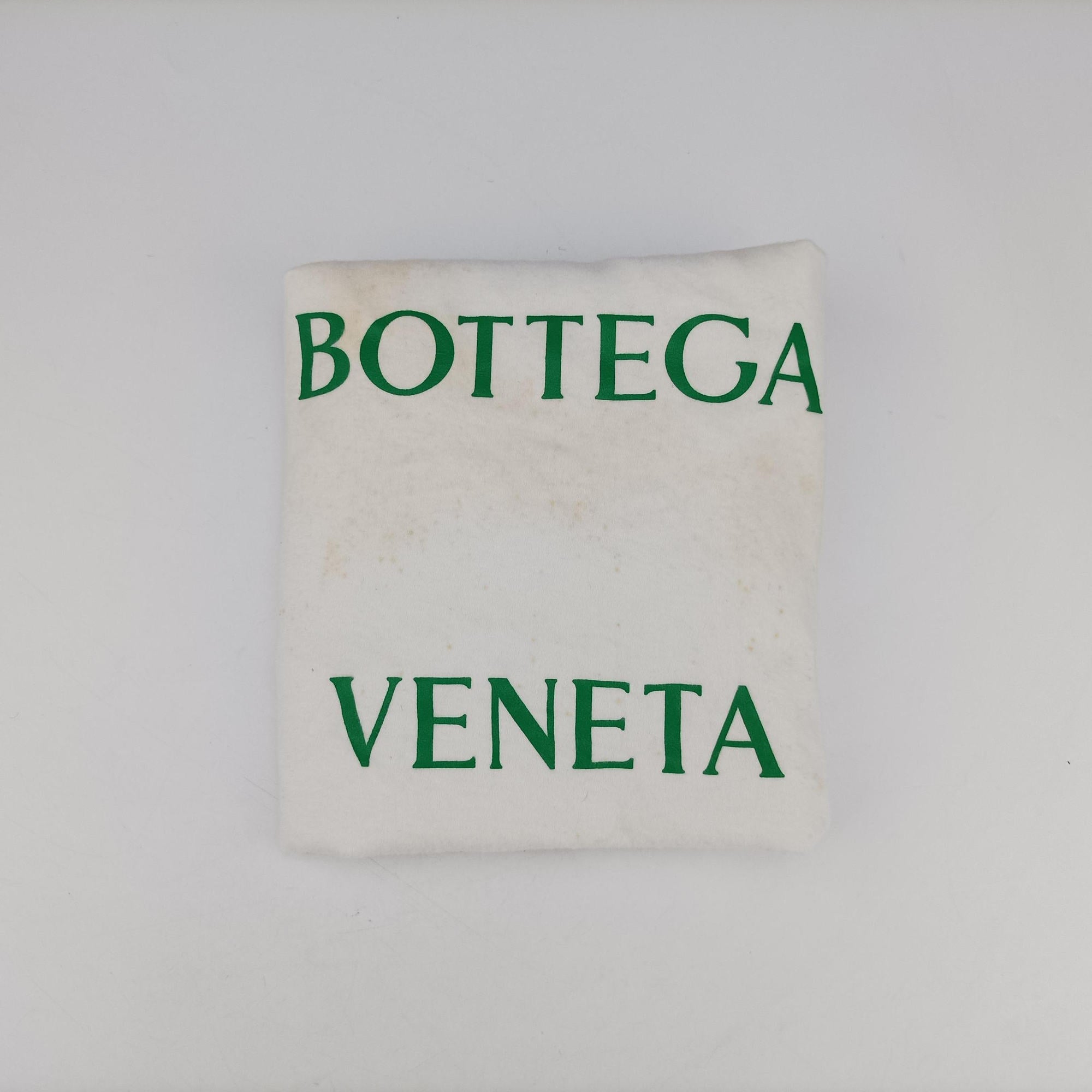 Secondhand Bottega Veneta Padded Cassette Purple lambskin  shoulderbag | stylenewstar