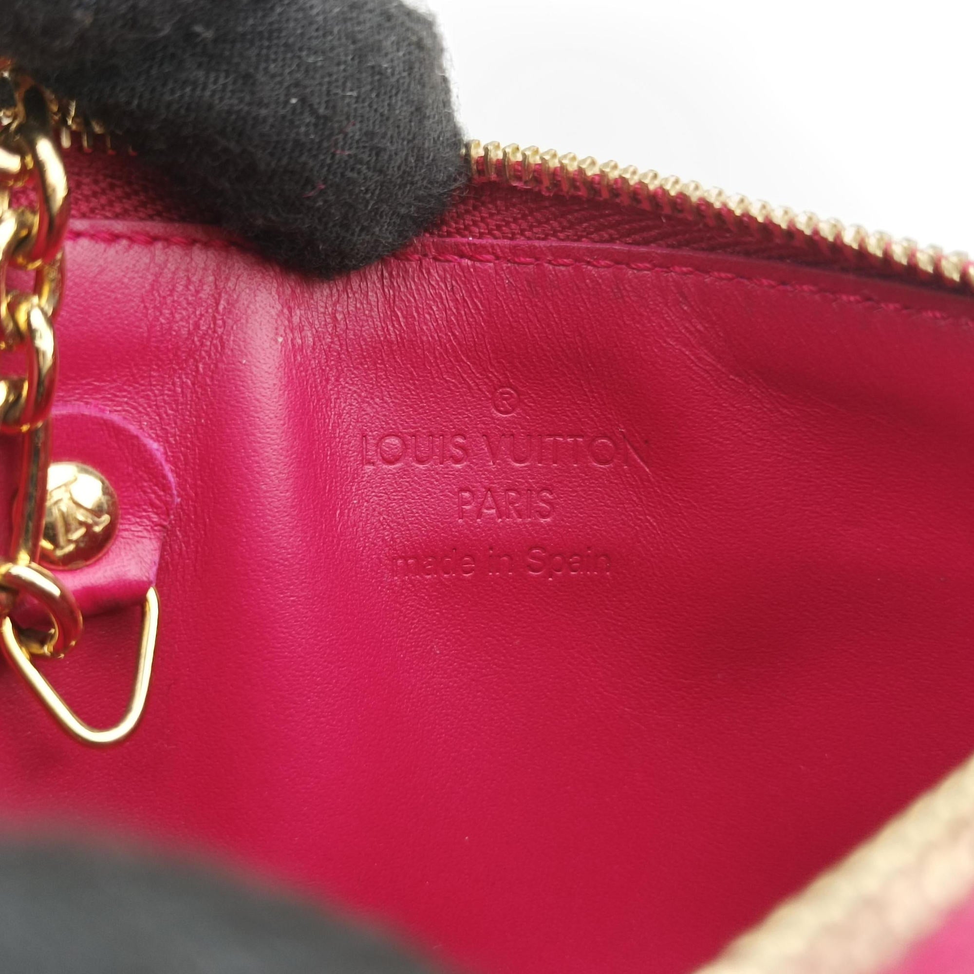 Vintage Louis Vuitton Pochette Cles Pomme d'Amour Vernis M93559 coinpurse | stylenewstar