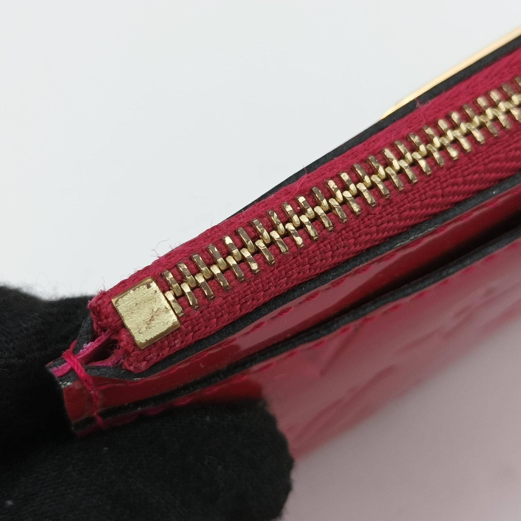 Vintage Louis Vuitton Pochette Cles Pomme d'Amour Vernis M93559 coinpurse | stylenewstar