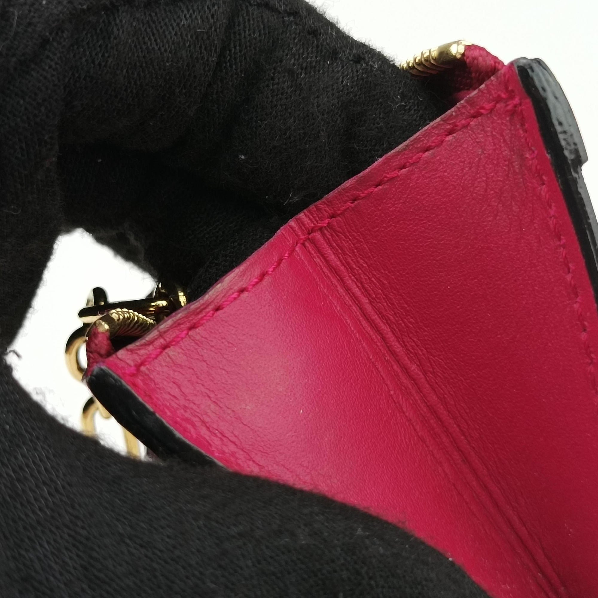 Vintage Louis Vuitton Pochette Cles Pomme d'Amour Vernis M93559 coinpurse | stylenewstar