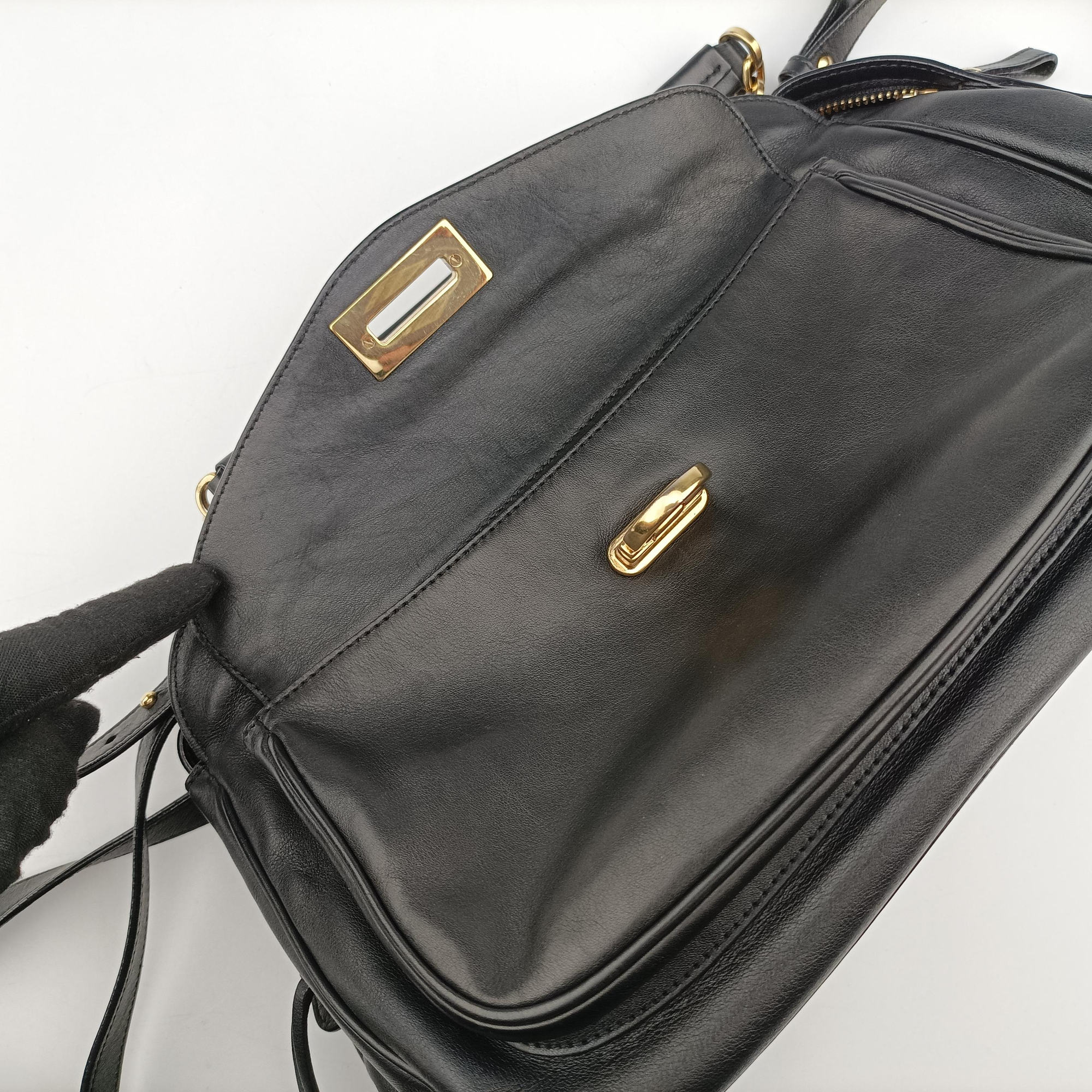 Secondhand Ferragamo Gancini Black Leather  shoulderbag | stylenewstar