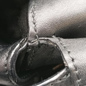 Secondhand Ferragamo Gancini Black Leather  shoulderbag | stylenewstar