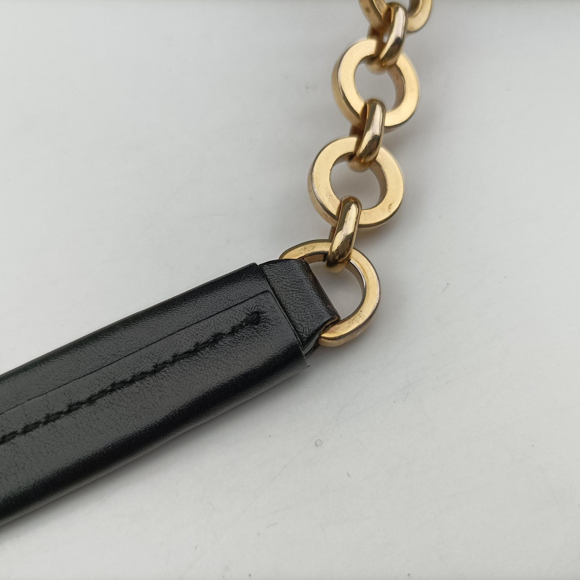 Secondhand Ferragamo Gancini Black Leather  shoulderbag | stylenewstar
