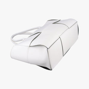 Pre-owned Bottega Veneta The Arcotote White lambskin  handbag | stylenewstar