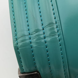 Pre-owned Chanel BOY CHANEL Green Leather A67085 shoulderbag | stylenewstar