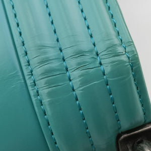 Pre-owned Chanel BOY CHANEL Green Leather A67085 shoulderbag | stylenewstar