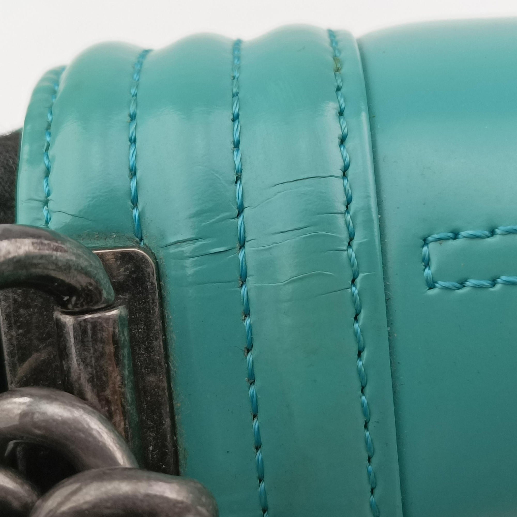 Pre-owned Chanel BOY CHANEL Green Leather A67085 shoulderbag | stylenewstar