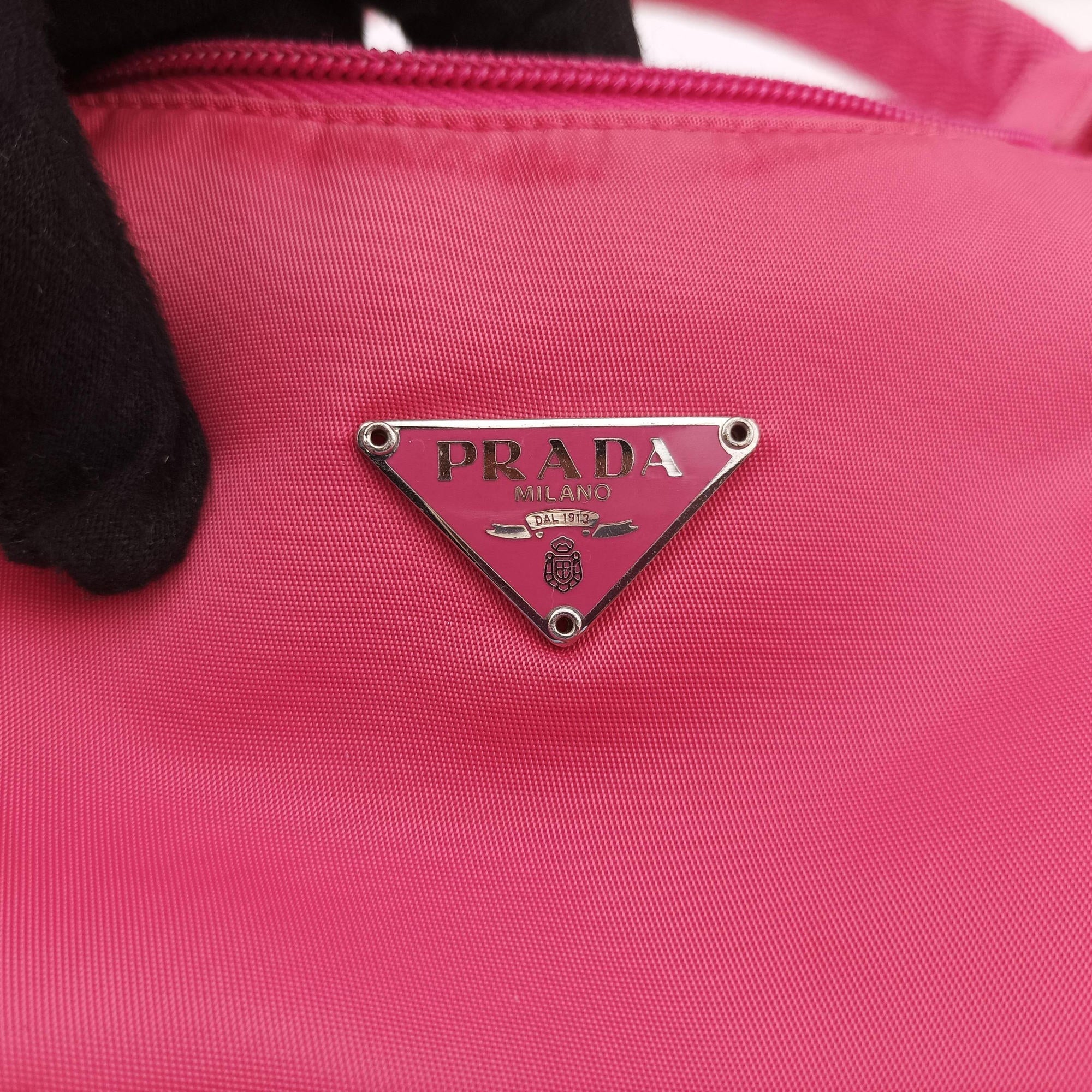 Pre-owned Prada Re-Edition2000 Pink nylon 1NE515 handbag | stylenewstar