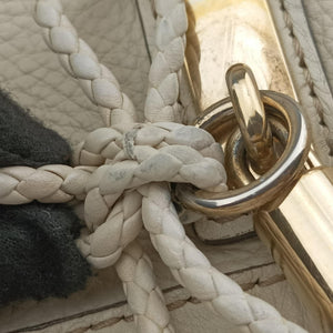 Vintage Gucci Bella Bamboo Tassel fringe White Leather 269945 handbag | stylenewstar