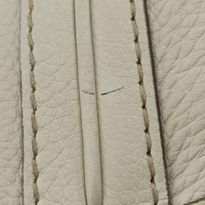 Vintage Gucci Bella Bamboo Tassel fringe White Leather 269945 handbag | stylenewstar