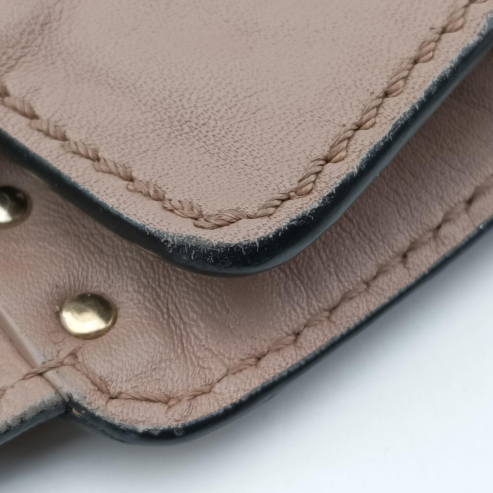 Pre-owned Valentino Rockstud Beige Leather  shoulderbag | stylenewstar