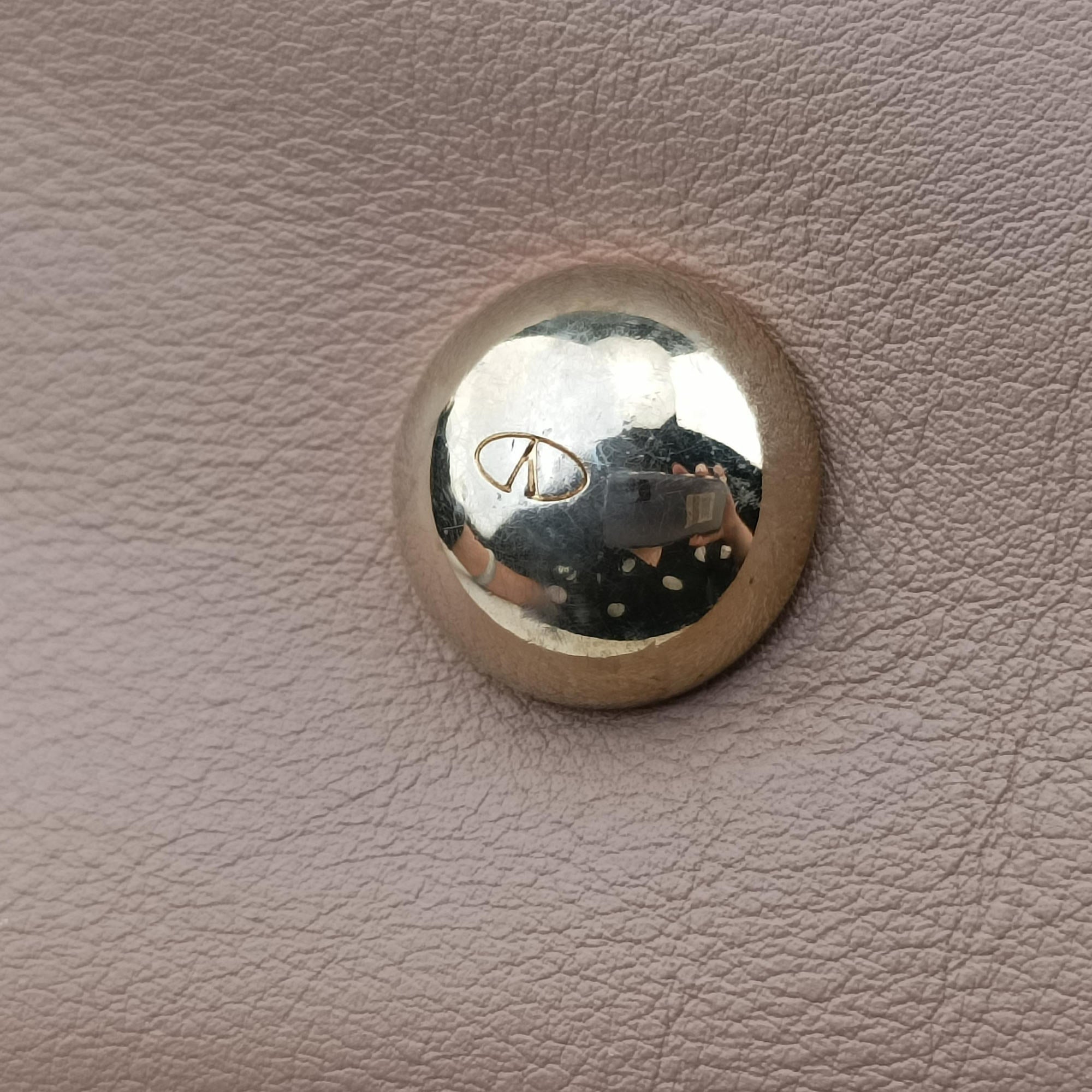 Pre-owned Valentino Rockstud Beige Leather  shoulderbag | stylenewstar