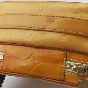 Pre-owned Louis Vuitton WOOSTER Yellow Patent leather M91075 shoulderbag | stylenewstar