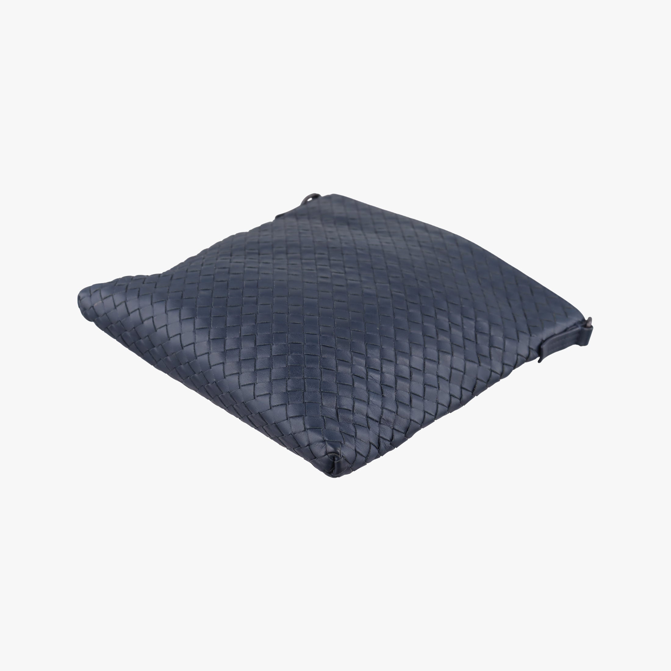 Secondhand Bottega Veneta Intrecciato Navy lambskin  shoulderbag | stylenewstar