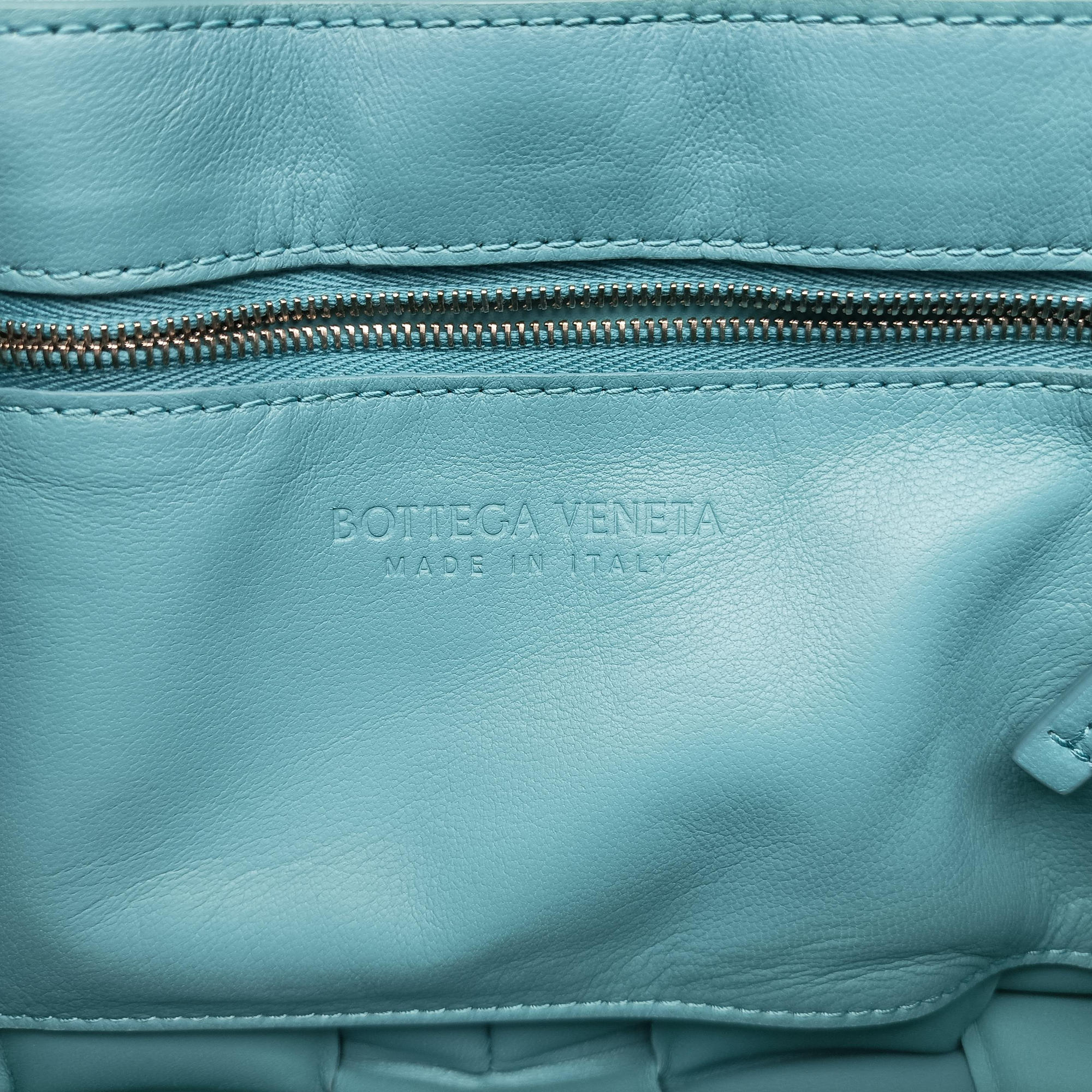 Pre-owned Bottega Veneta Padded Cassette Blue lambskin  shoulderbag | stylenewstar