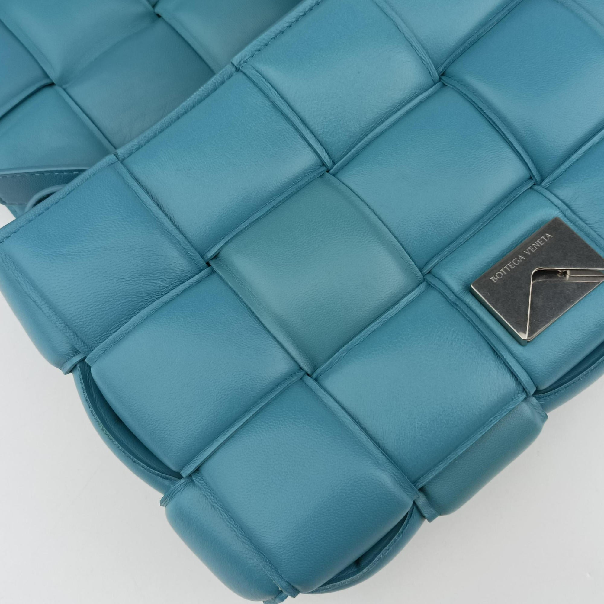 Pre-owned Bottega Veneta Padded Cassette Blue lambskin  shoulderbag | stylenewstar