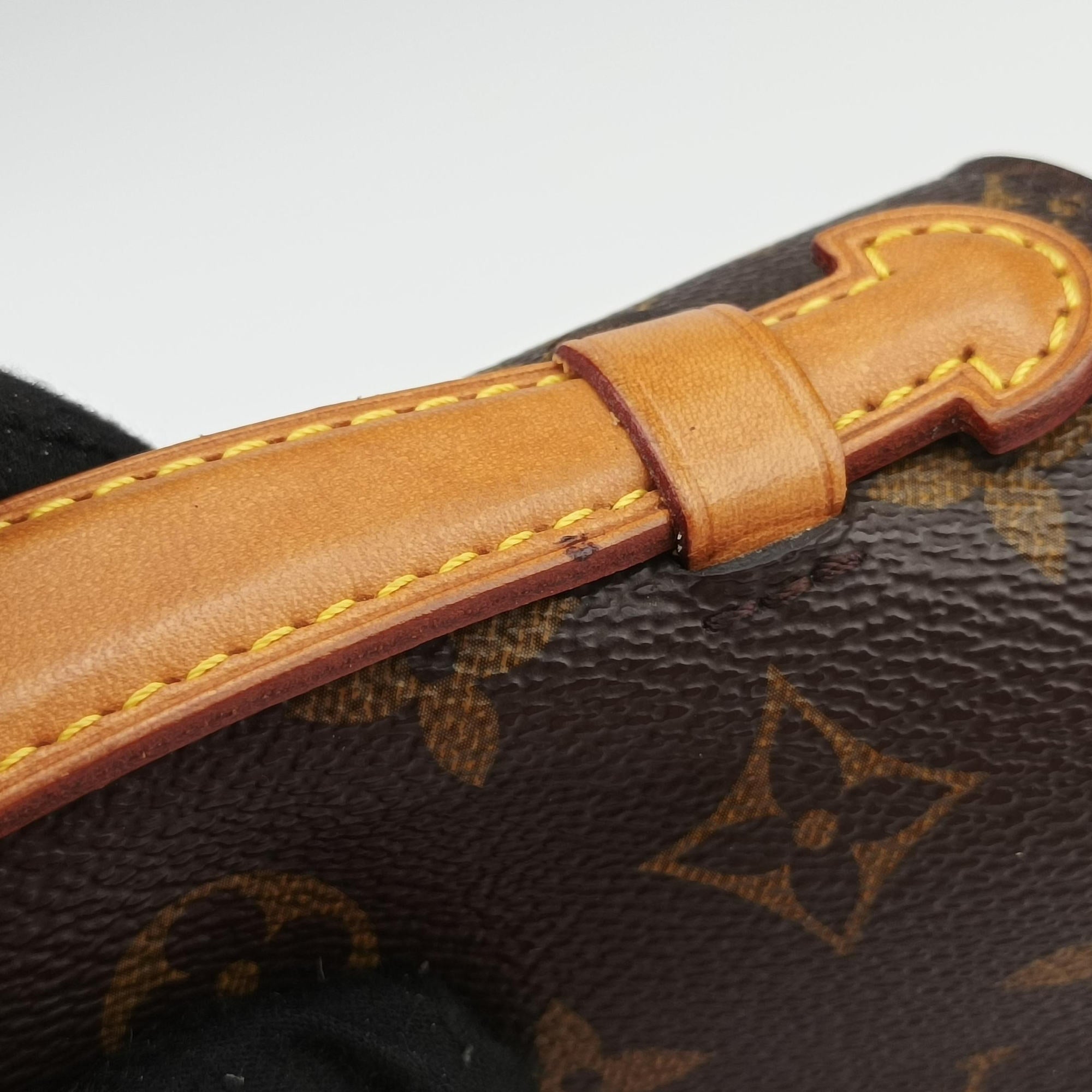 Pre-owned Louis Vuitton Pochette Metis MM Brown Monogram Canvas M44875 shoulderbag | stylenewstar