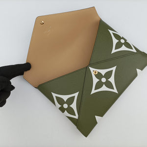 Pre-owned Louis Vuitton Pochette Kirigami Green×Multicolor Monogram Giant M67600 clutchbag | stylenewstar