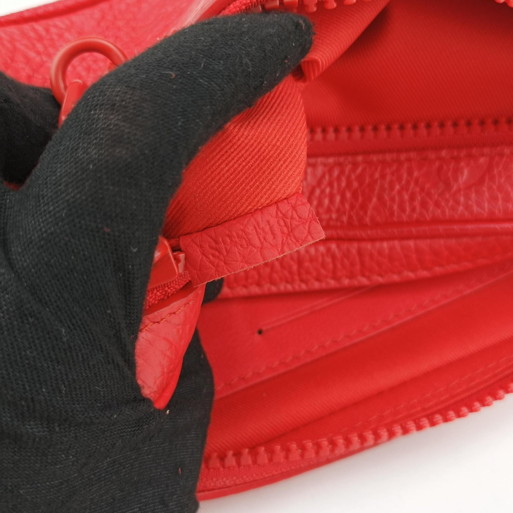 Pre-owned Louis Vuitton Pochette Volga Red Monogram Empreinte M53555 clutchbag | stylenewstar