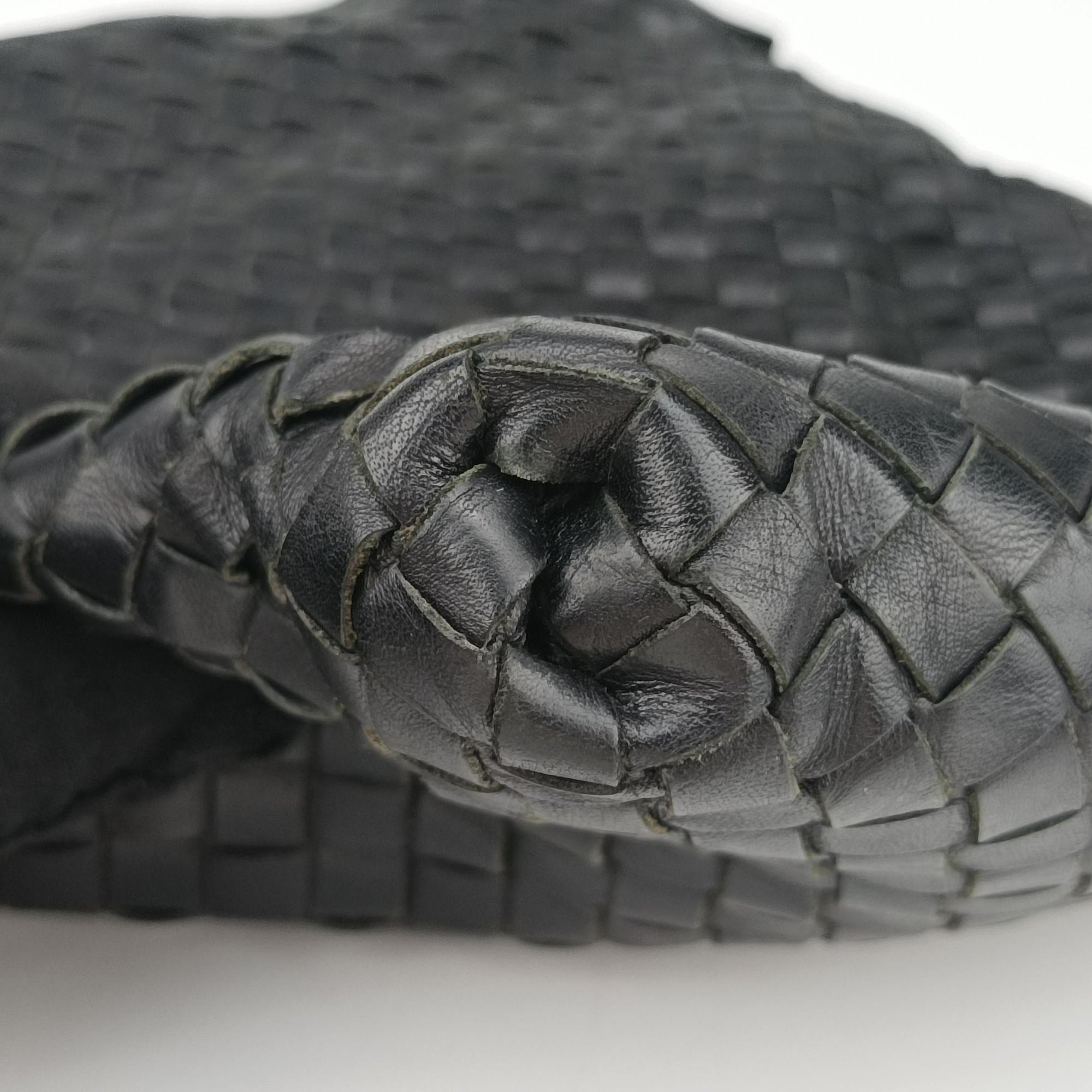 Vintage Bottega Veneta Intrecciato Black lambskin  shoulderbag | stylenewstar