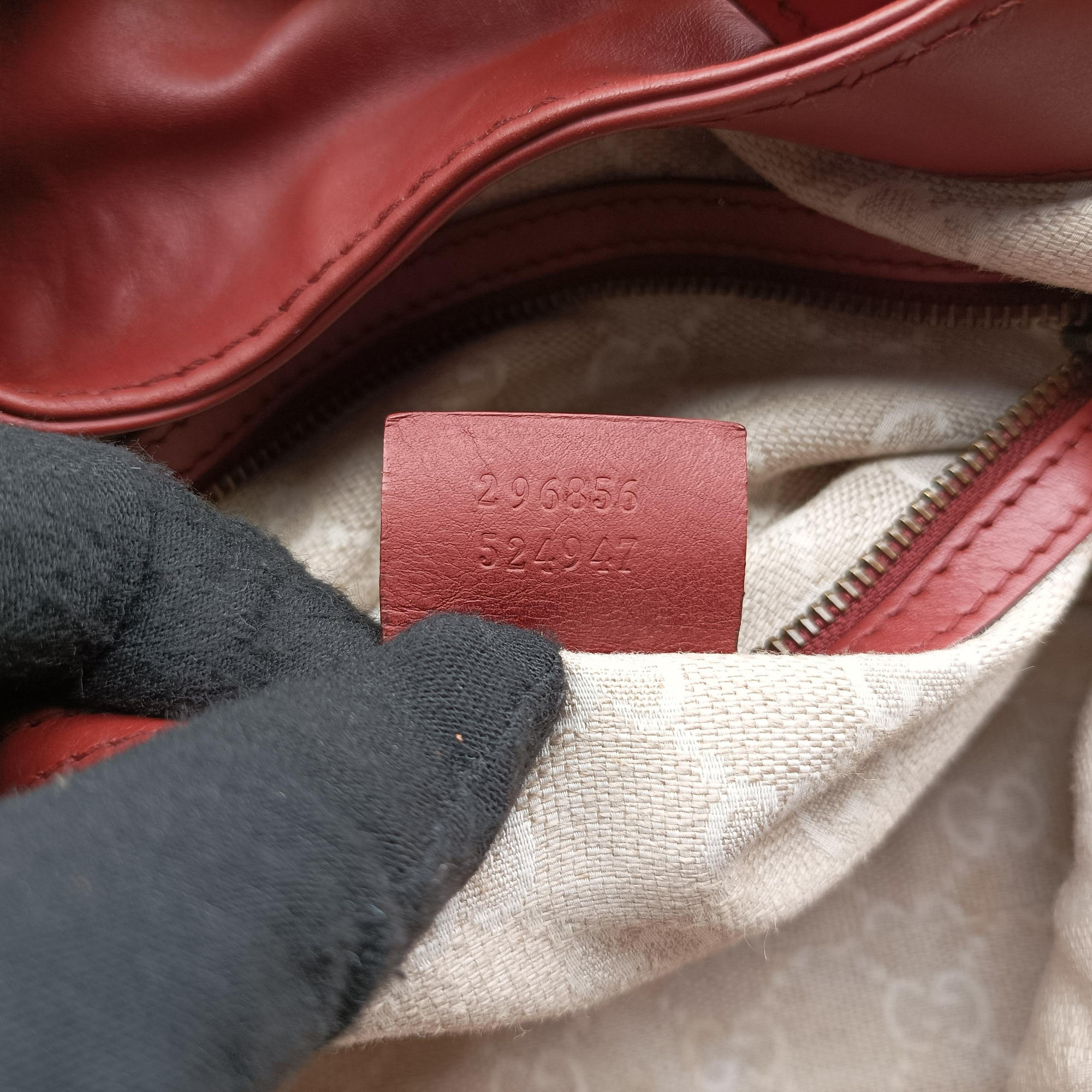 Secondhand Gucci Soft Stirrup Burgundy Leather 296856 shoulderbag | stylenewstar